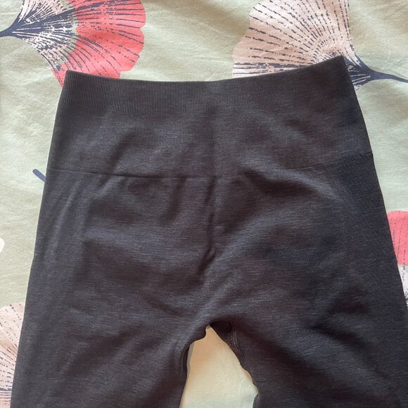 Alphalete Amplify Leggings Black Marl Small EUC - Picture 3 of 5